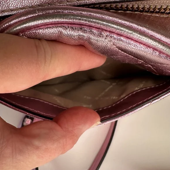 Michael Kors Vivanne Canteen Crossbody in Metallic Pink EUC - Picture 13 of 13